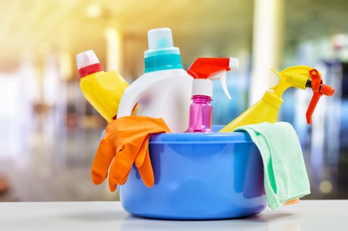 Curtain cleaning service for homes in SW19